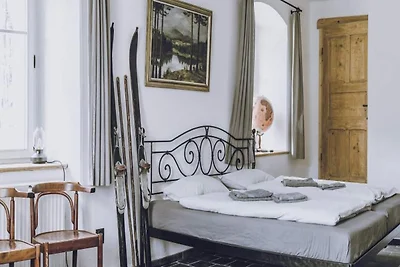 Appartement avec jardin près de Janowice
