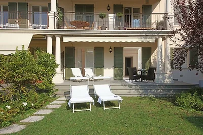 Vakantieappartement in Salò met zwembad