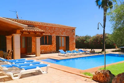 Haus in Campos mit Pool und Gartenblick