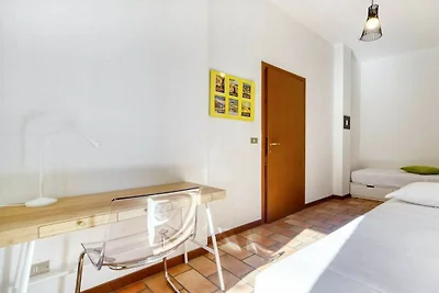 Wohnung in Bologna mit Terrasse