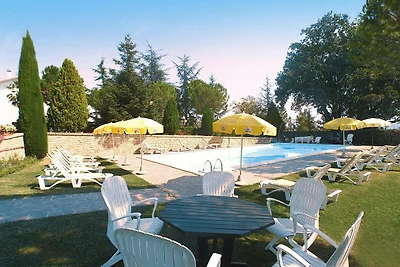Wohnung in Montelparo mit Pool