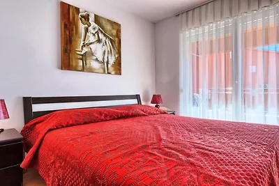Three Bedroom Apartment with Sea View and Poo...