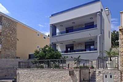 Ferienhaus SOLE in Maslenica mit Pool