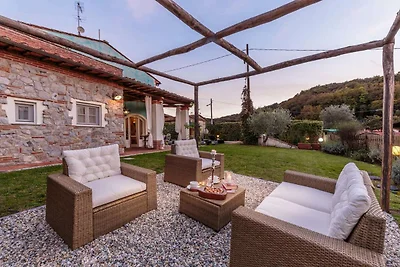 Attraktives Bauernhaus mit Pool