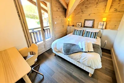 Chalet in der Nähe des Sees und der Skipisten...