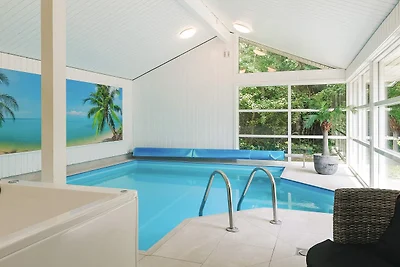 10 Personen Ferienhaus in Væggerløse-By Traum