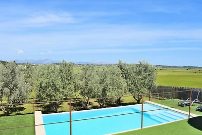 Haus in Maria de la Salut mit Pool