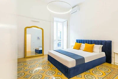 Piazza Amedeo Stijlvol appartement