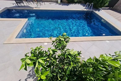 Luxury apartment Ani - Three Bedroom Apartmen...