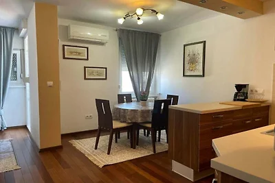 Appartement in Zagreb met balkon en...