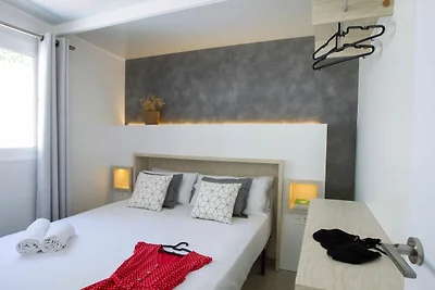 Modernes Chalet mit Klimaanlage, wenige Schri...