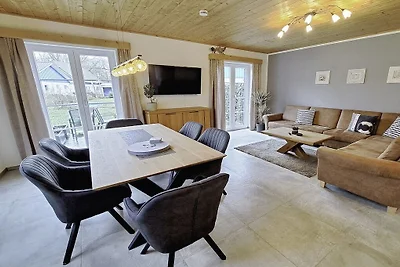 Ferienhaus in Altefähr mit Schwimmbecken