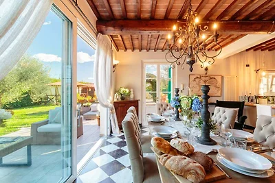 Bauernhaus in Lucca mit Pool und Jacuzzi