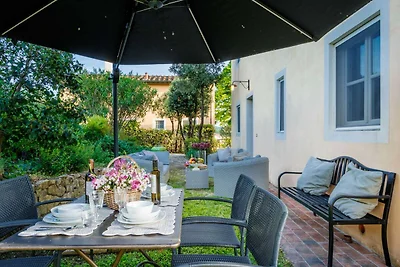 Bauernhaus in Lucca mit Weingut und Pool