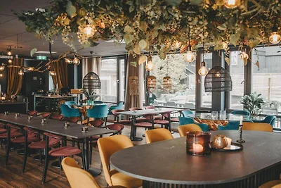 Schönes Hotelzimmer mit kostenlosem Frühstück
