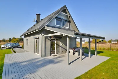 Komfortables Ferienhaus mit Terrasse, Osieki