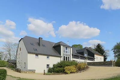 Gem�tliches Haus in Sainte-Ode mit Sauna