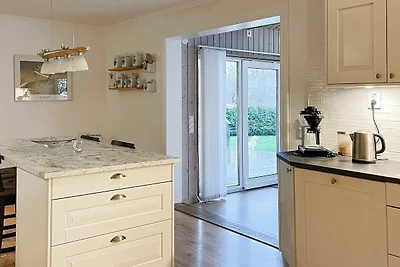 6 Personen Ferienhaus in STORAHÖGA-By Traum