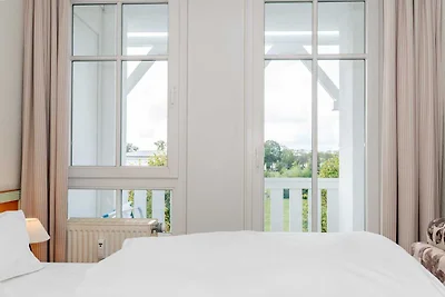 Ferienwohnung mit möblierten Balkon in Sellin