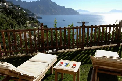 Villa in Amalfi mit privatem Pool und Strand