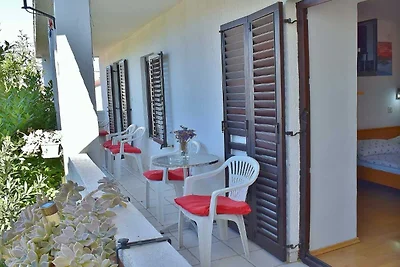 Apartments Jug - Comfort Studio Apartment wit...