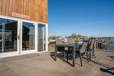 Haus am Uitgeestermeer mit Garten