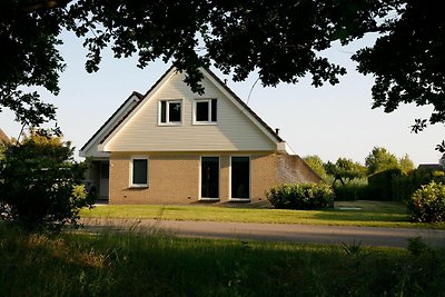 Villa moderna a Zeewolde vicino alla foresta