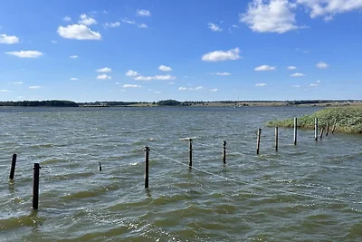 2 im Haus am Wasser