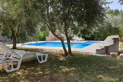 Moderne Wohnung mit Pool in Banjole