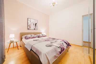 Geräumiges Apartment mit Pool