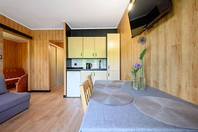 Eingeschossiges Ferienhaus am Teich Nr. 10
