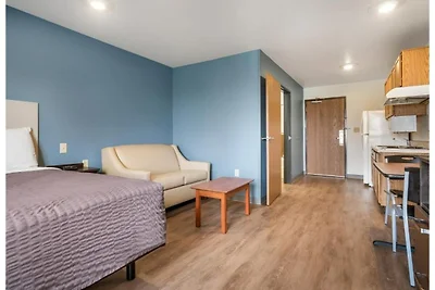 1 Doppelbett | Ada/badewanne/raucher/küche