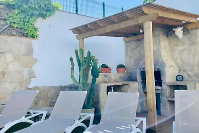 Geräumiges Chalet mit Terrasse und Grill