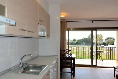 Appartement in Estartit vlakbij golfclub