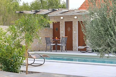 Ruime villa met privézwembad van 50m, mooi ga...