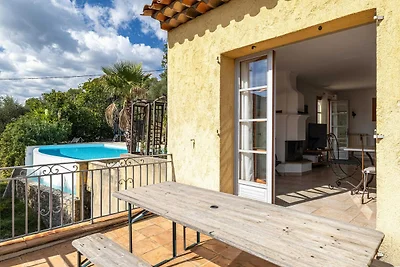 Huis met airconditioning, 4 slaapkamers/10 sl...