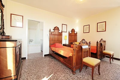 Fijn appartement in Venetiaanse villa met...