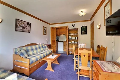 PIACEVOLE APPARTAMENTO CON 2 LOCALI, CAMERA D...