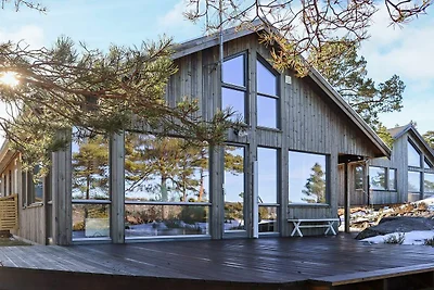 8 Personen Ferienhaus in Risør-By Traum