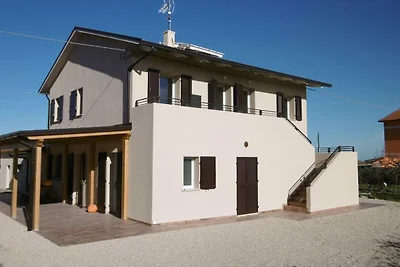 Schönes Zelt mit Swimmingpool