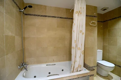 Appartamento a Estartit con balcone