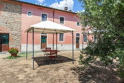 Gemütliches Ferienhaus in Capraia e Limite mi...