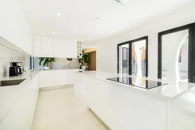 Villa in Galé mit Pool und Grillplatz