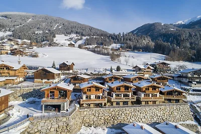 Alpenchalet mit Bergblick