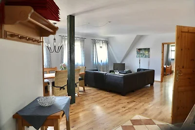 Ruim appartement in Dargun met zwembad