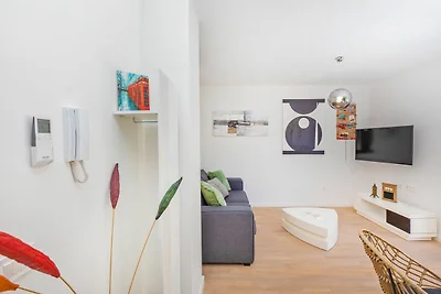 Apartment Life Plus-Two Bedroom Apartment wit...