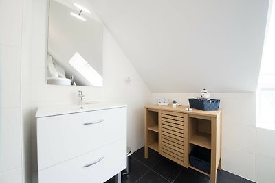 Luxuriöse 3-Zimmer-Wohnung mit Meerblick