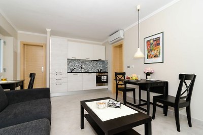 Apartments Gaura - One-Bedroom Apartment with...