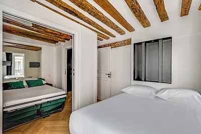 2BDR/5P appartement au centre de Paris in dow...