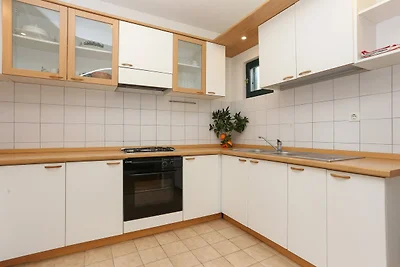 Sunny Elegant Apartments in Trogir - Classic ...